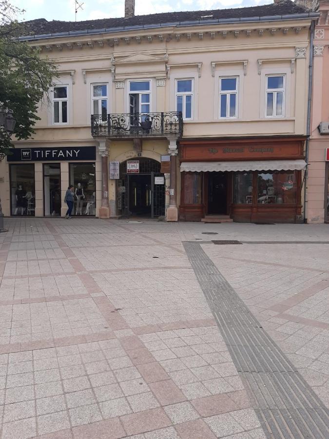 Apartmani Sara Novi Sad Exterior photo
